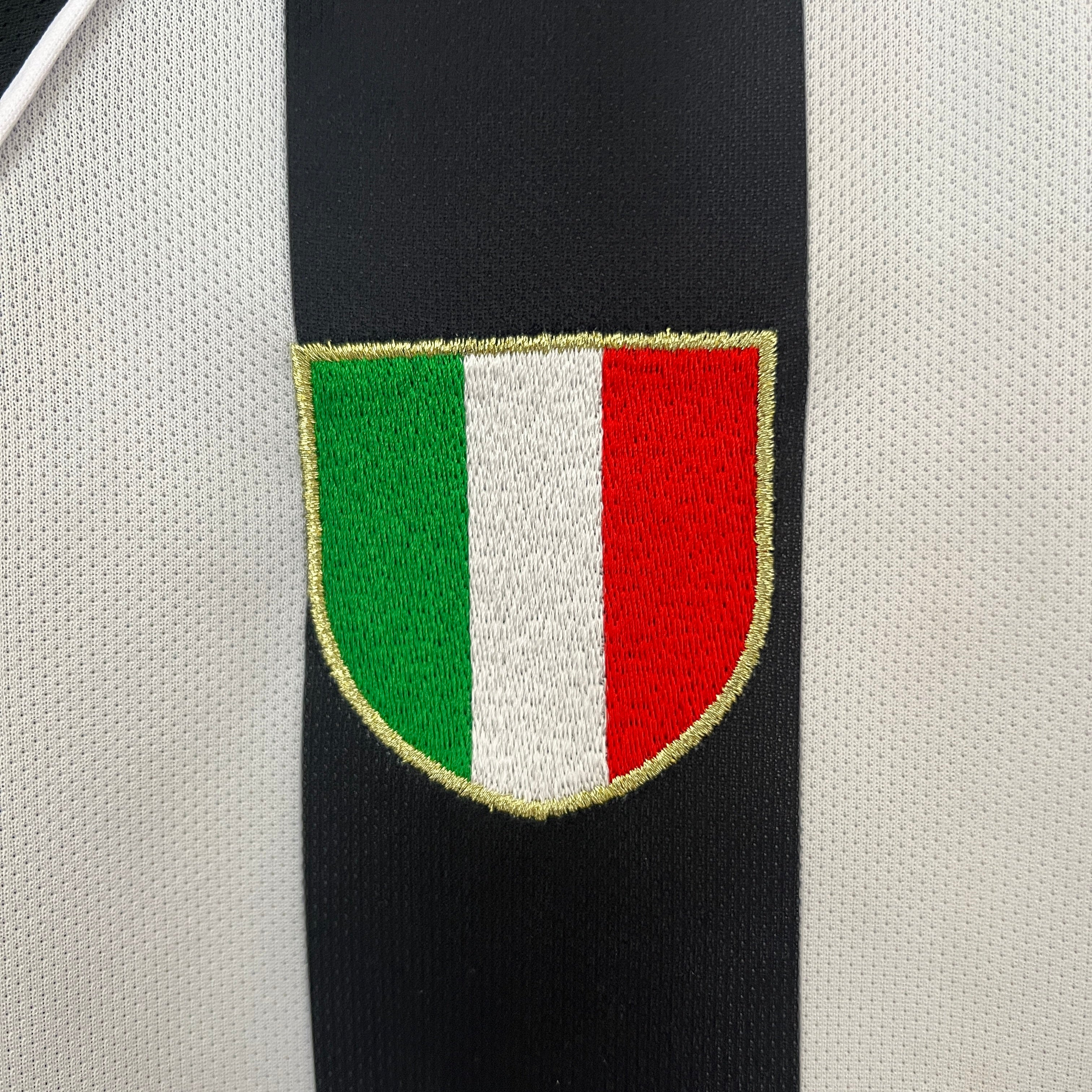 Juventus home jersey. Season 03/04