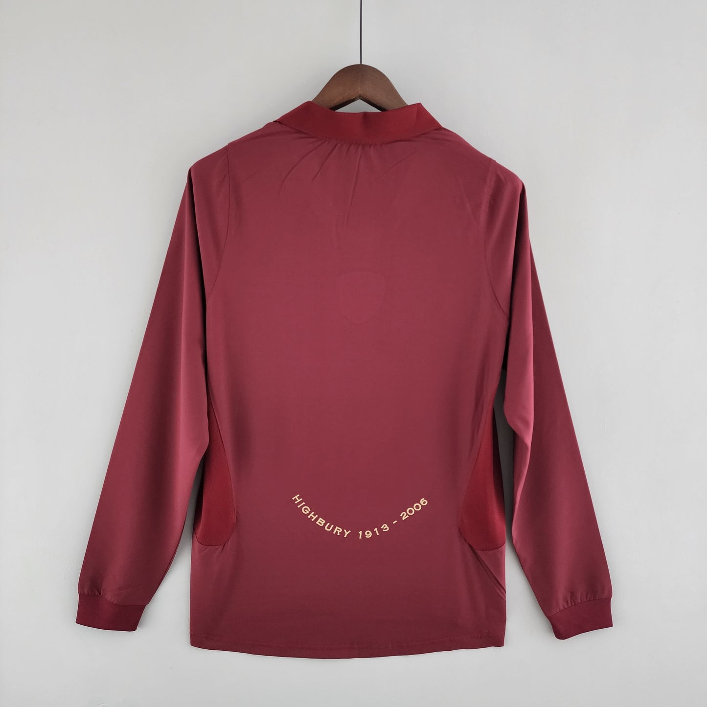 Arsenal longsleeve home jersey. Season 05/06