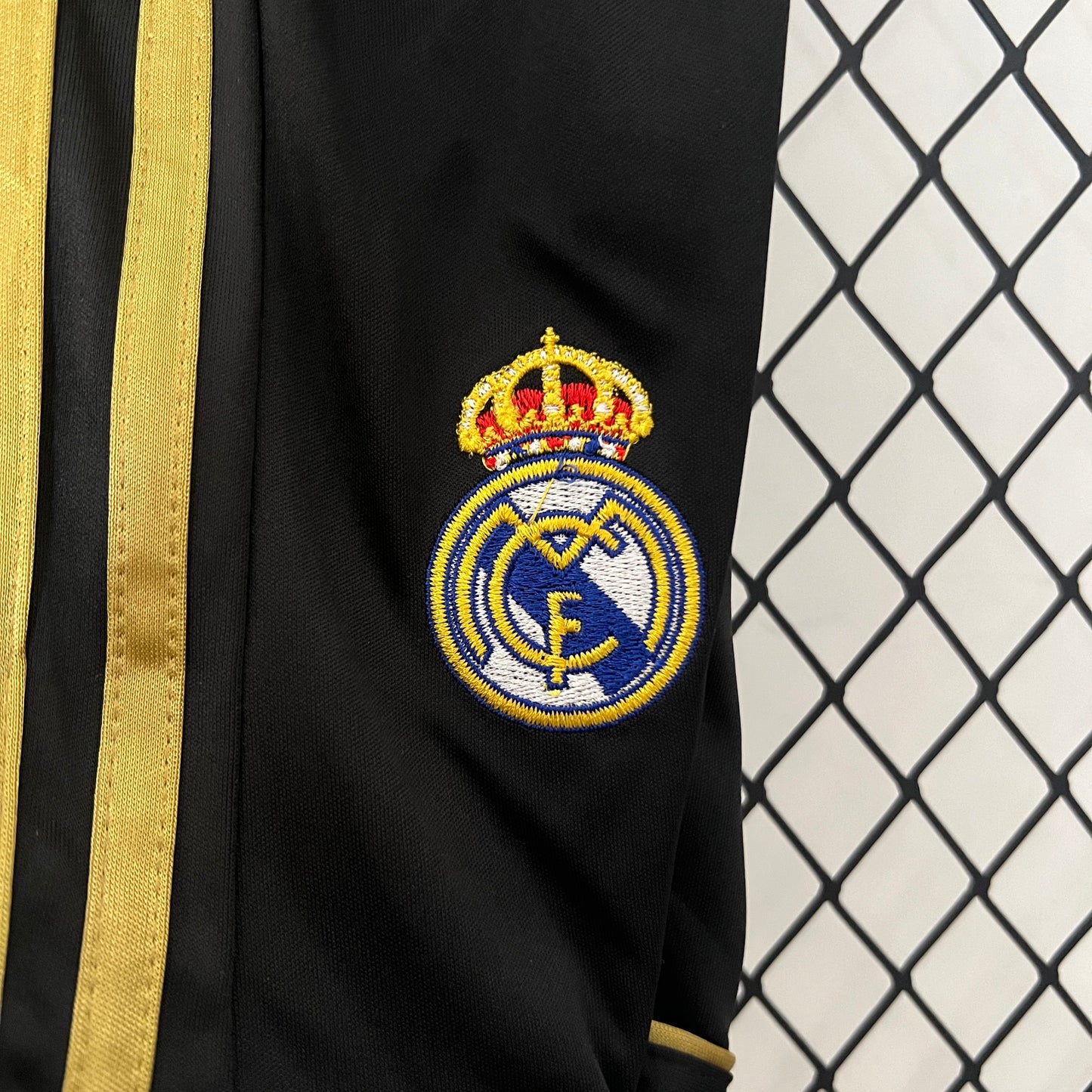 Real Madrid away kids set. Season 11/12