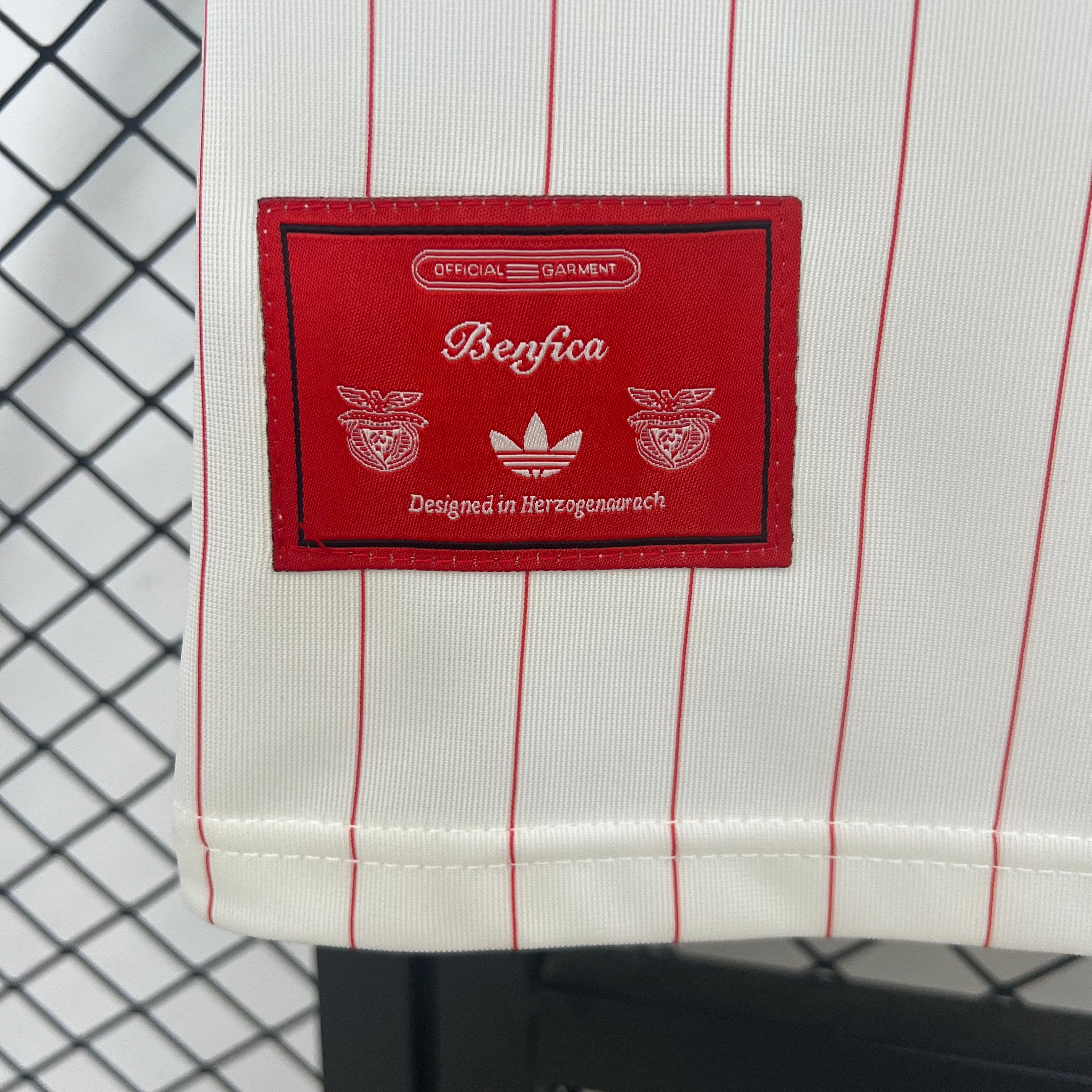 Benfica Adidas Terrace Icons casual t-shirt