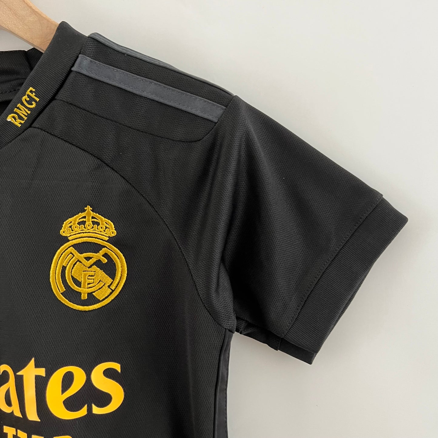Real Madrid third kids set. Season 23/24