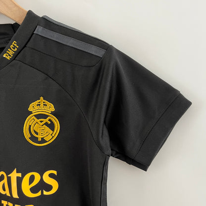 Real Madrid third kids set. Season 23/24
