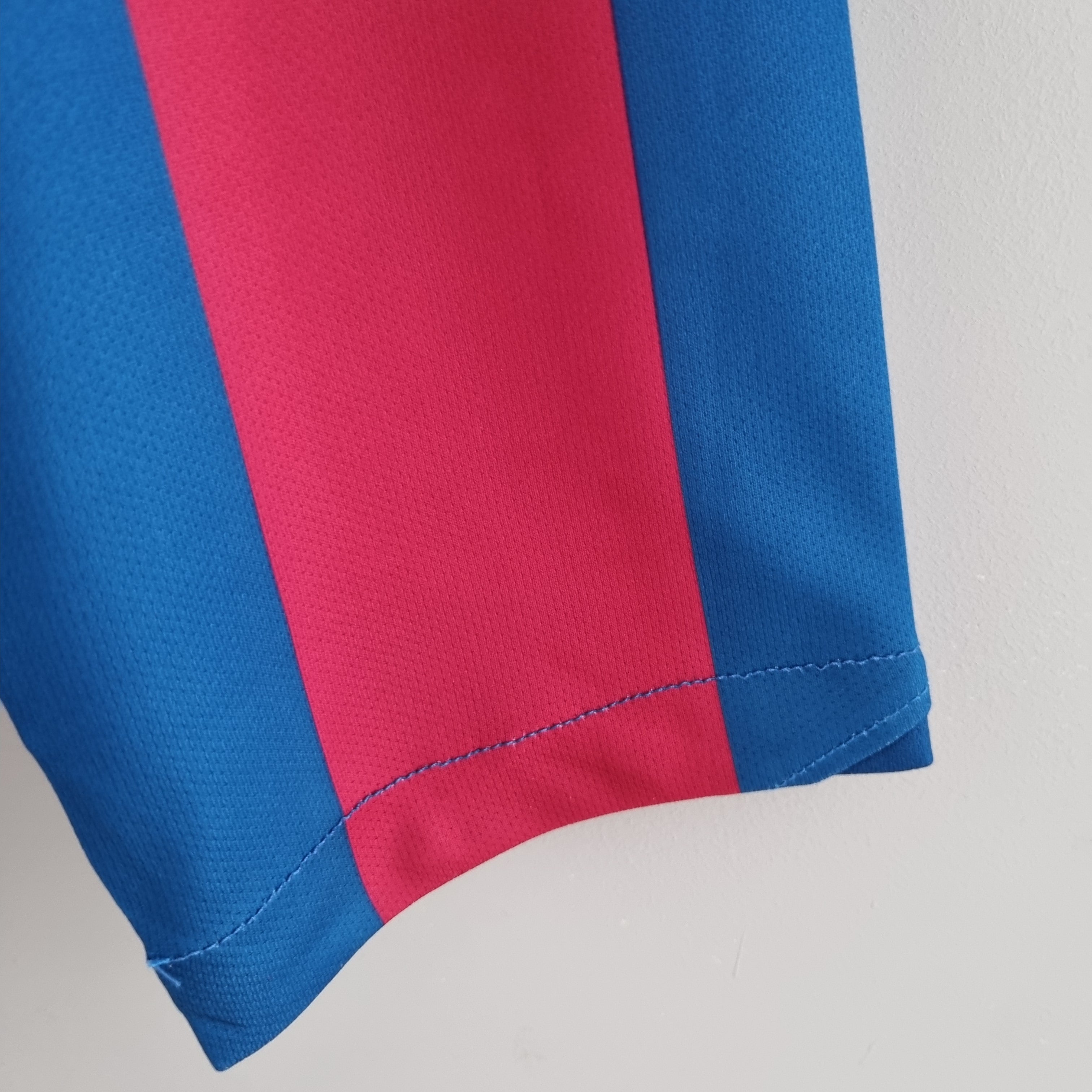 Barcelona longsleeve home jersey. Season 05/06