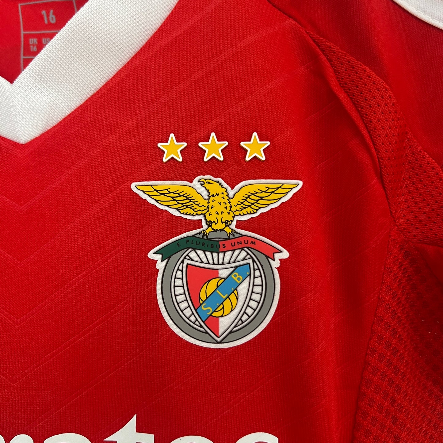 Benfica home kids set. Season 24/25