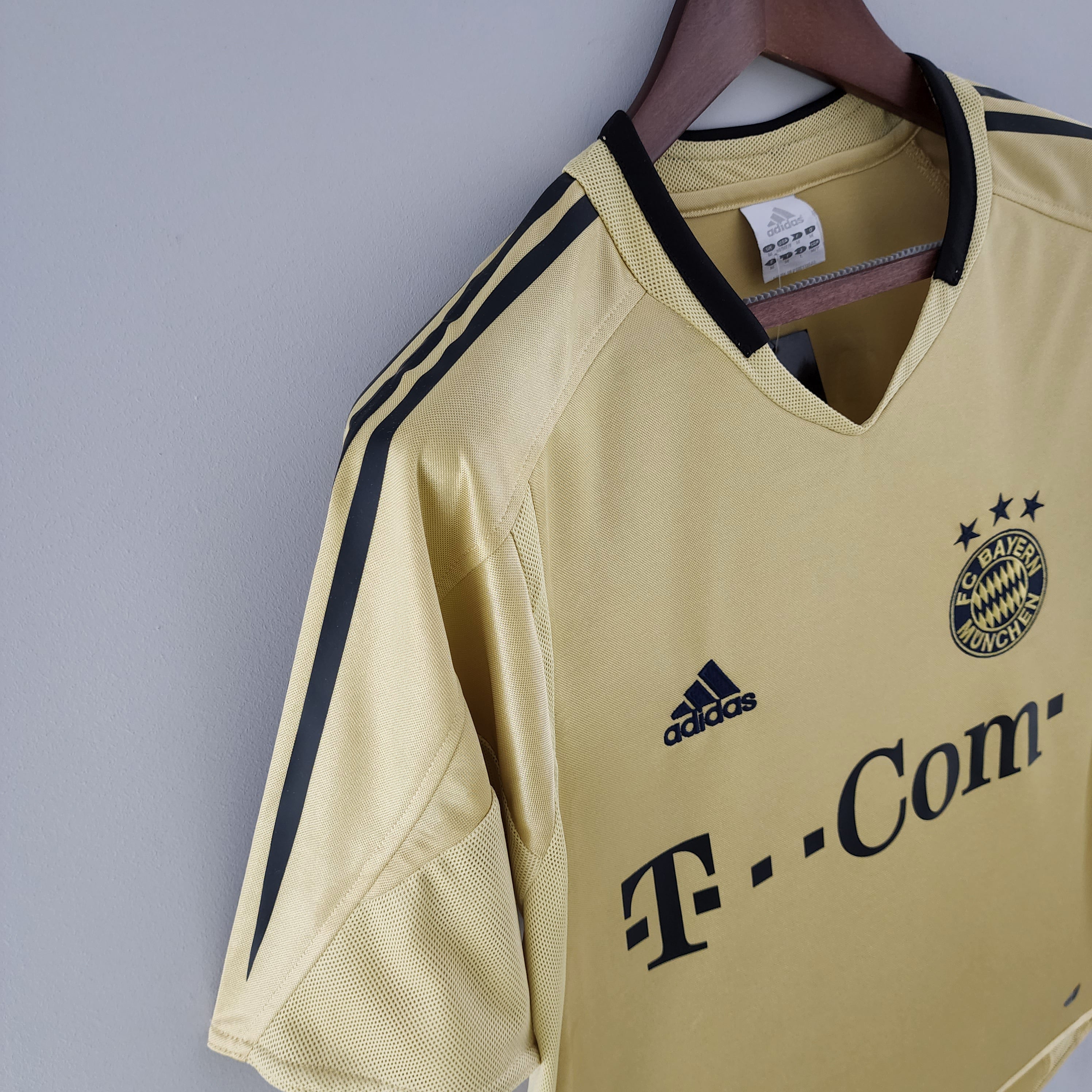 Bayern Munich away jersey. Season 04/05