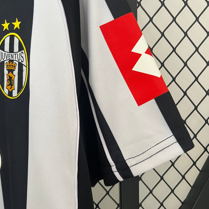 Juventus home jersey. Season 03/04