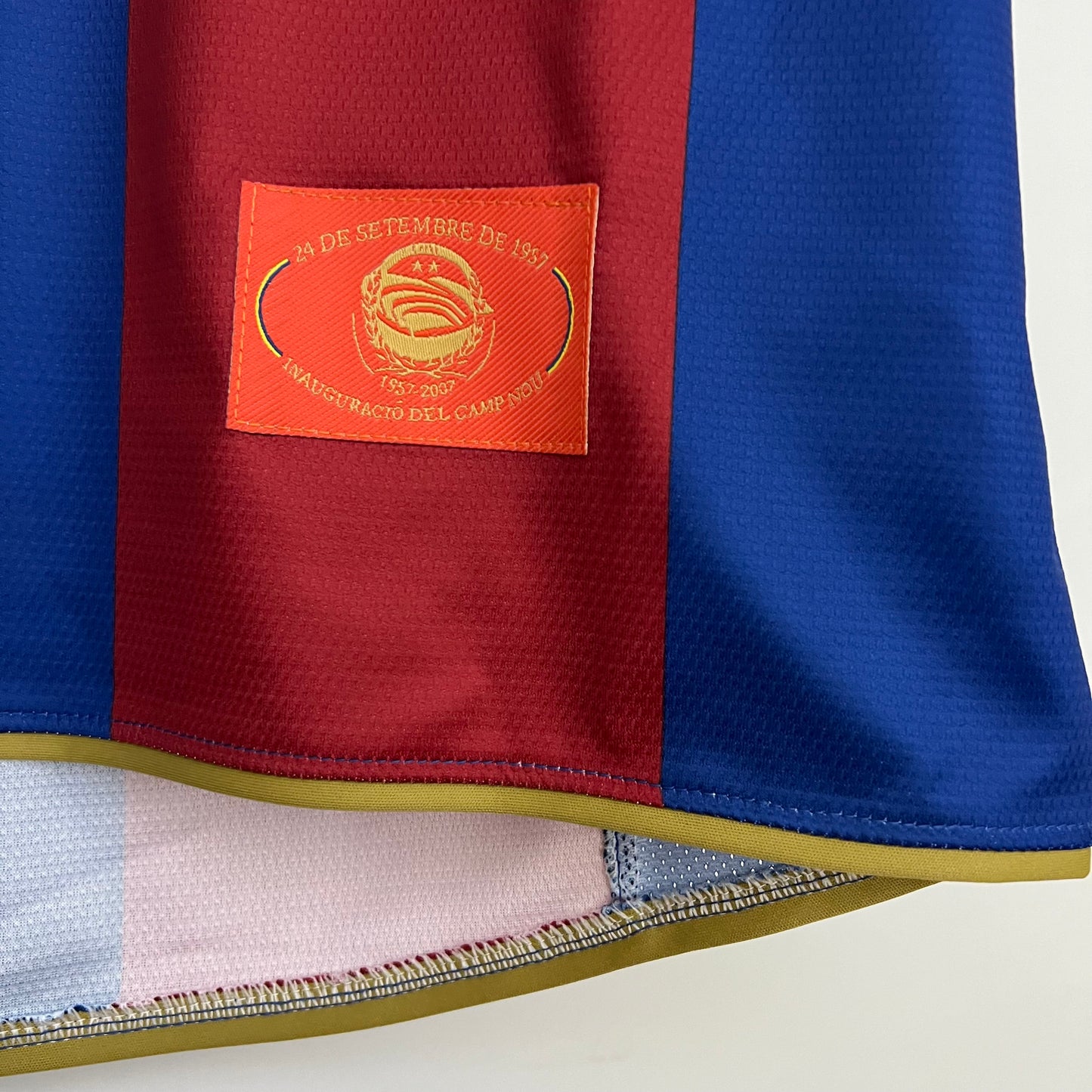 Barcelona home jersey. Season 07/08