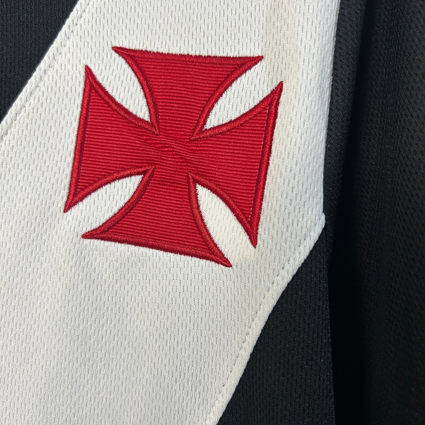 Vasco Da Gama home jersey. Season 25/26 (All sponsors included)