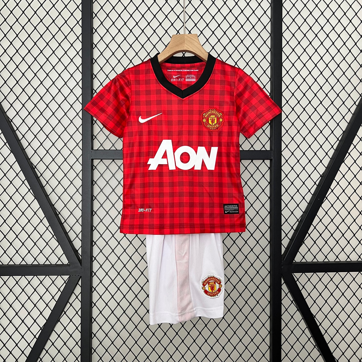 Manchester United home kids set. Season 12/13