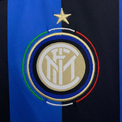 Inter Milan longsleeve 2010 Champions League final home jersey.