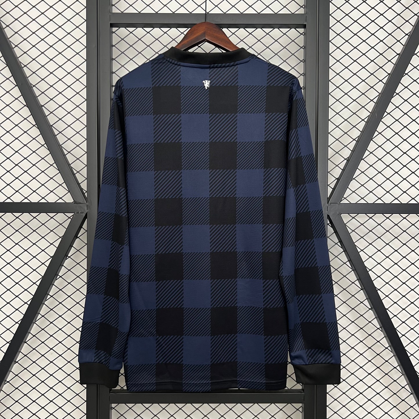 Manchester United longsleeve away jersey. Season 13/14