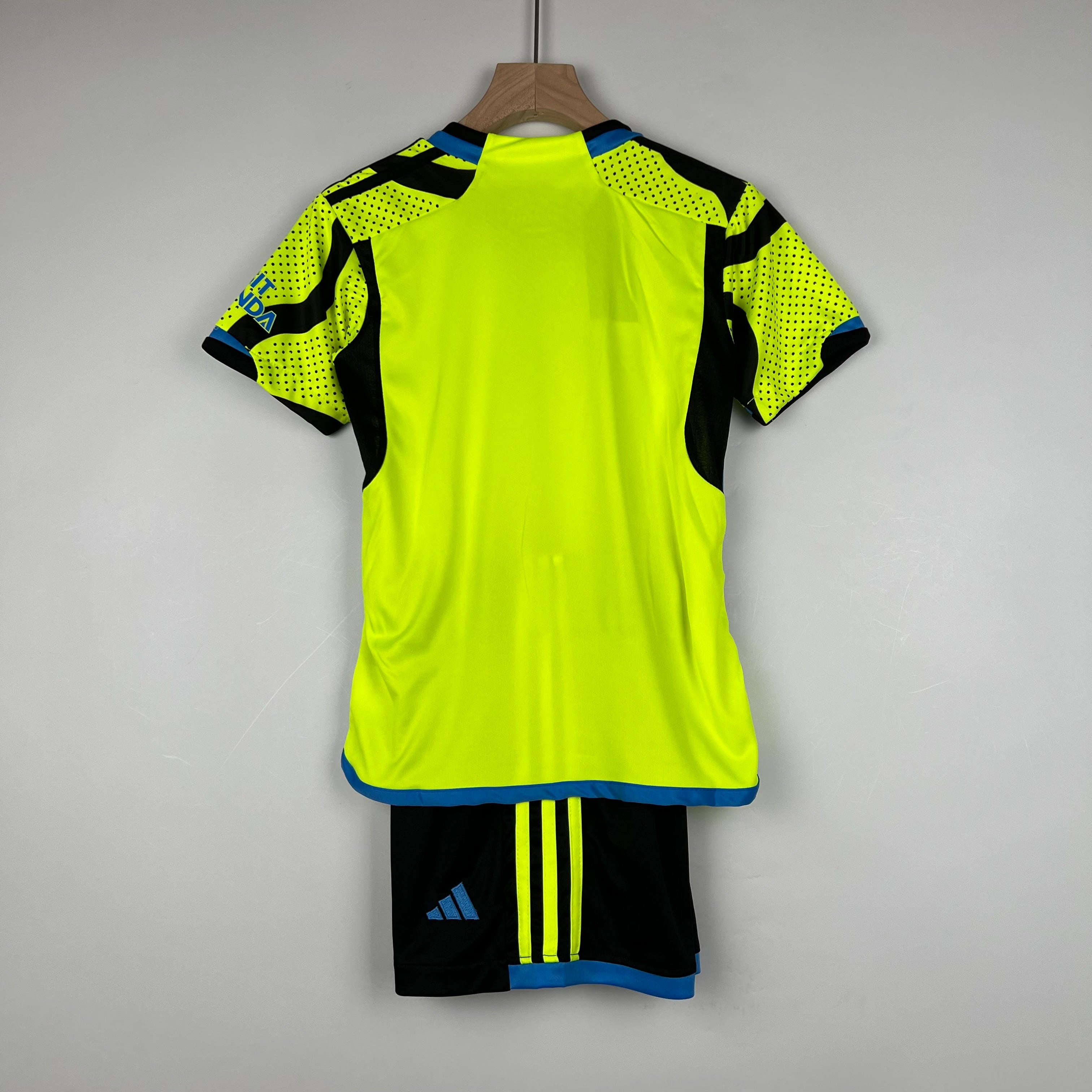 Arsenal kids away set. Season 23/24