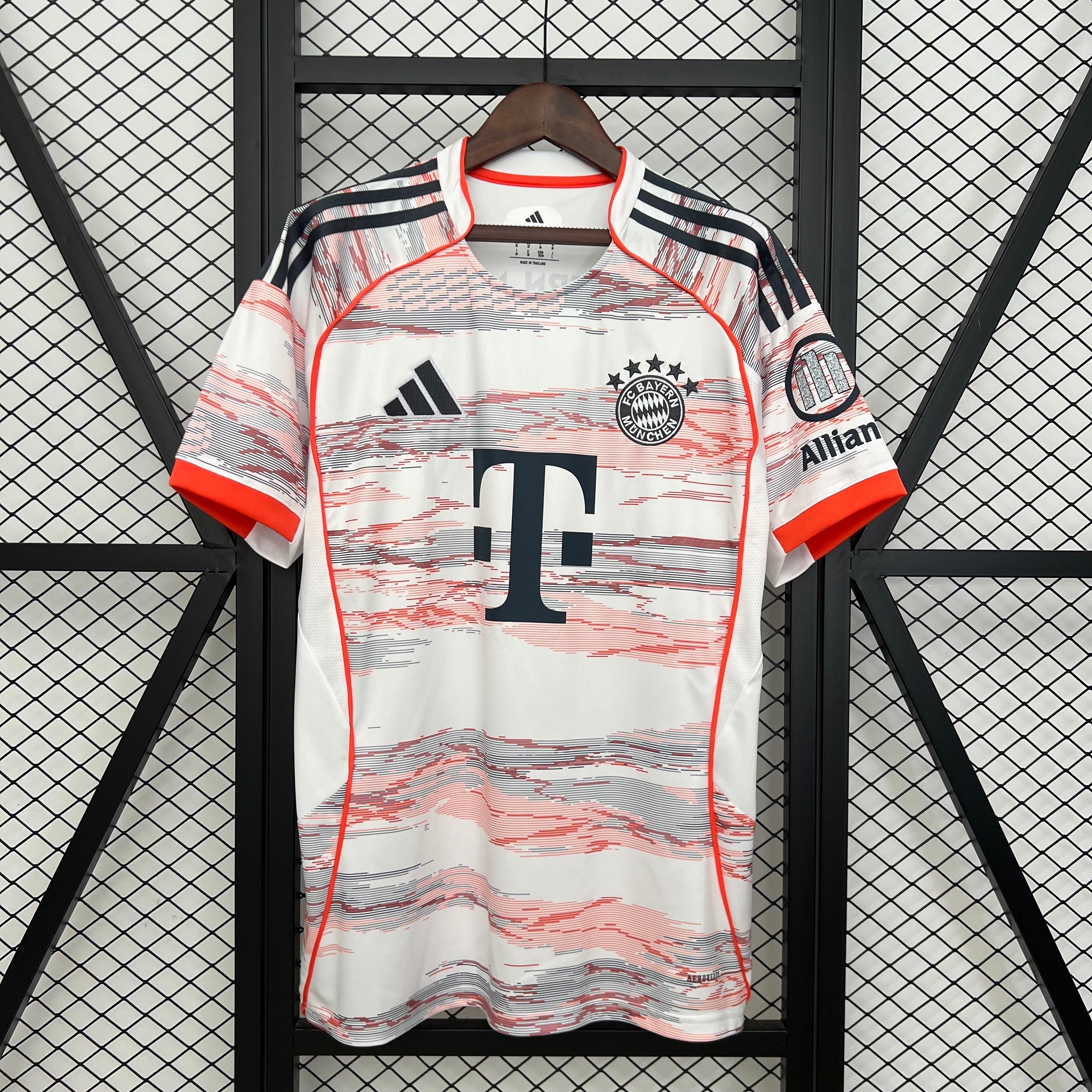 Bayern Munich third jersey. Season 25/26.