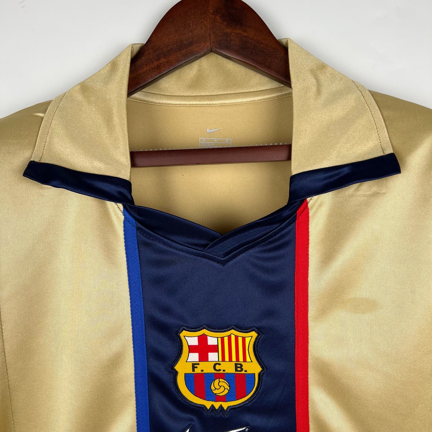 Barcelona away jersey. Season 01/02