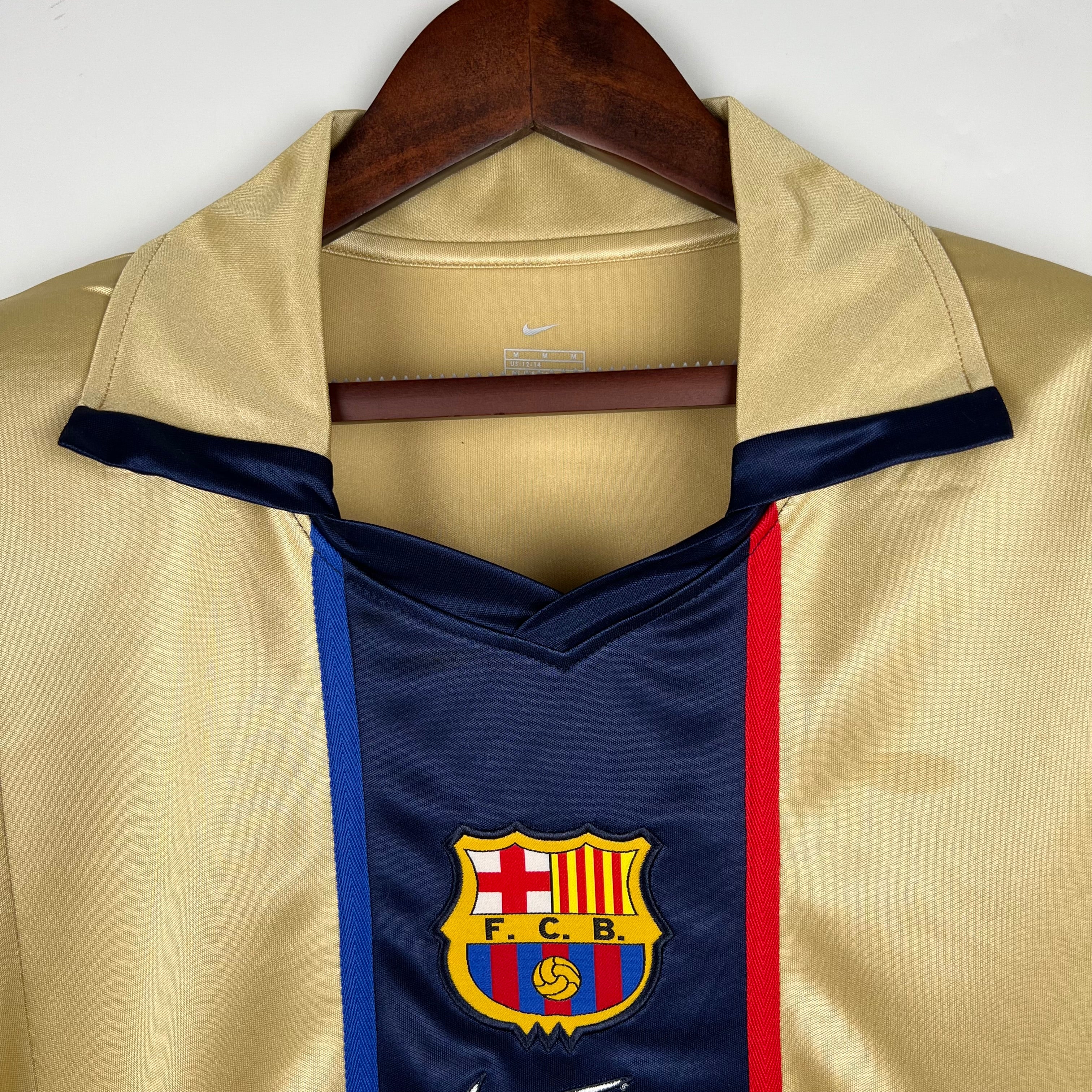 Barcelona away jersey. Season 01/02