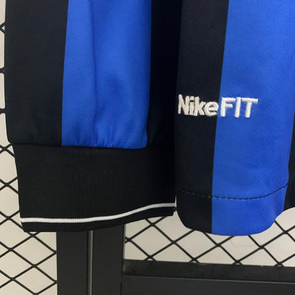 Inter Milan longsleeve 2010 Champions League final home jersey.