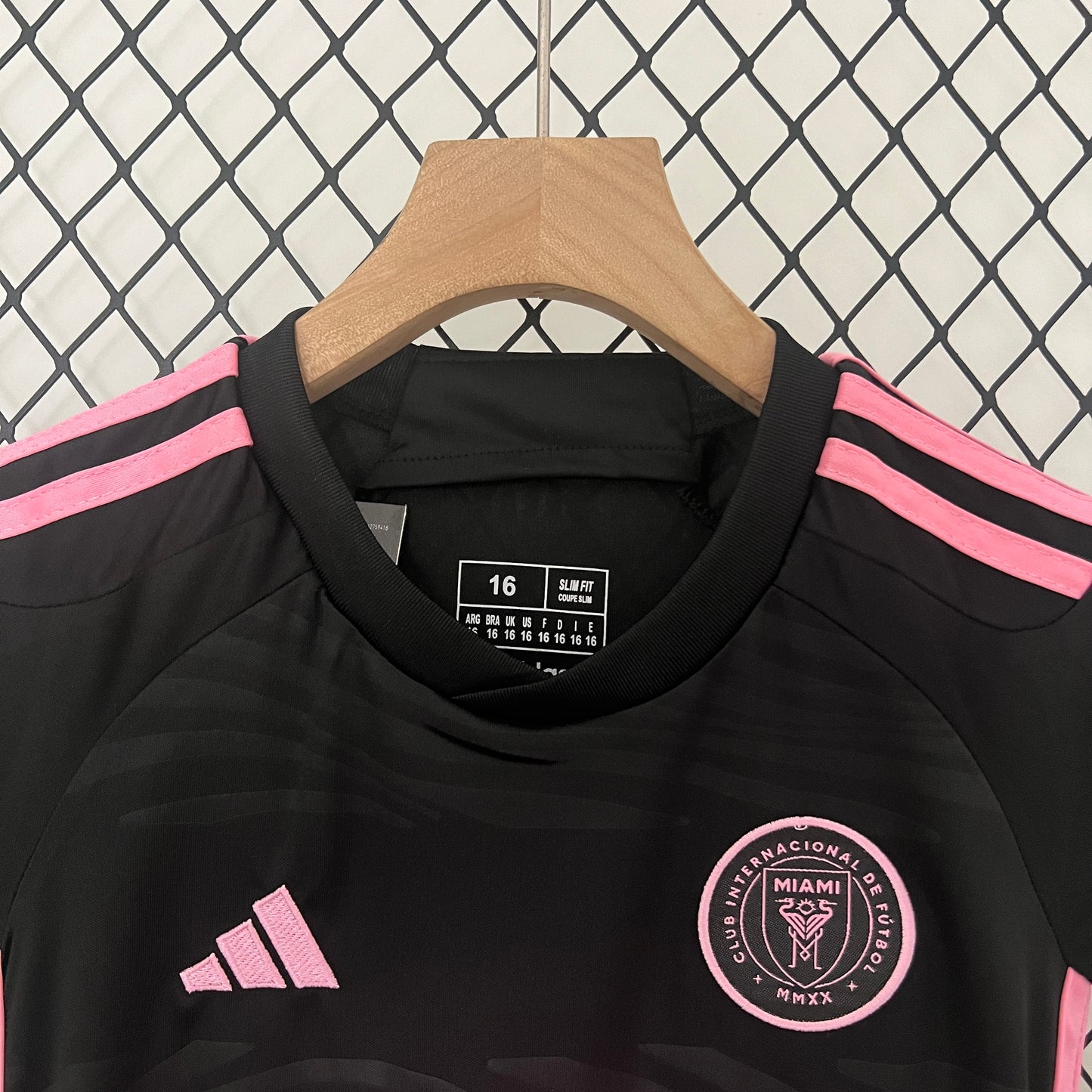 Inter Miami away kids set. Season 24/25