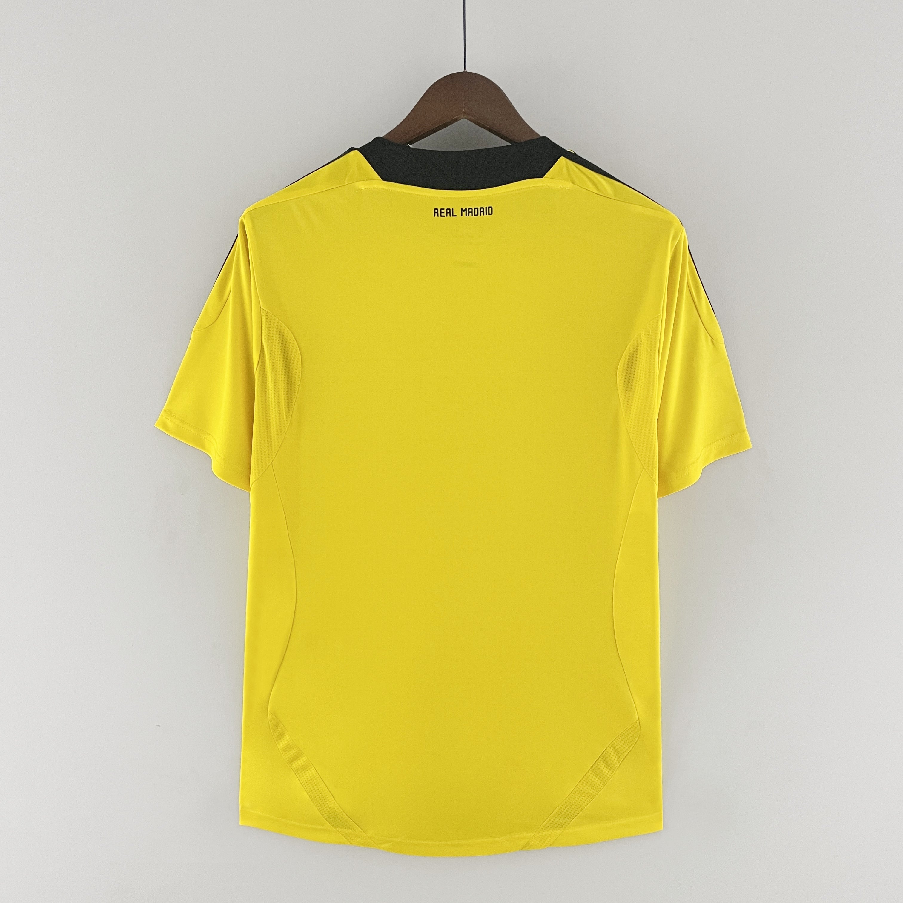 Real Madrid goalkeeper jersey. Season 11/12