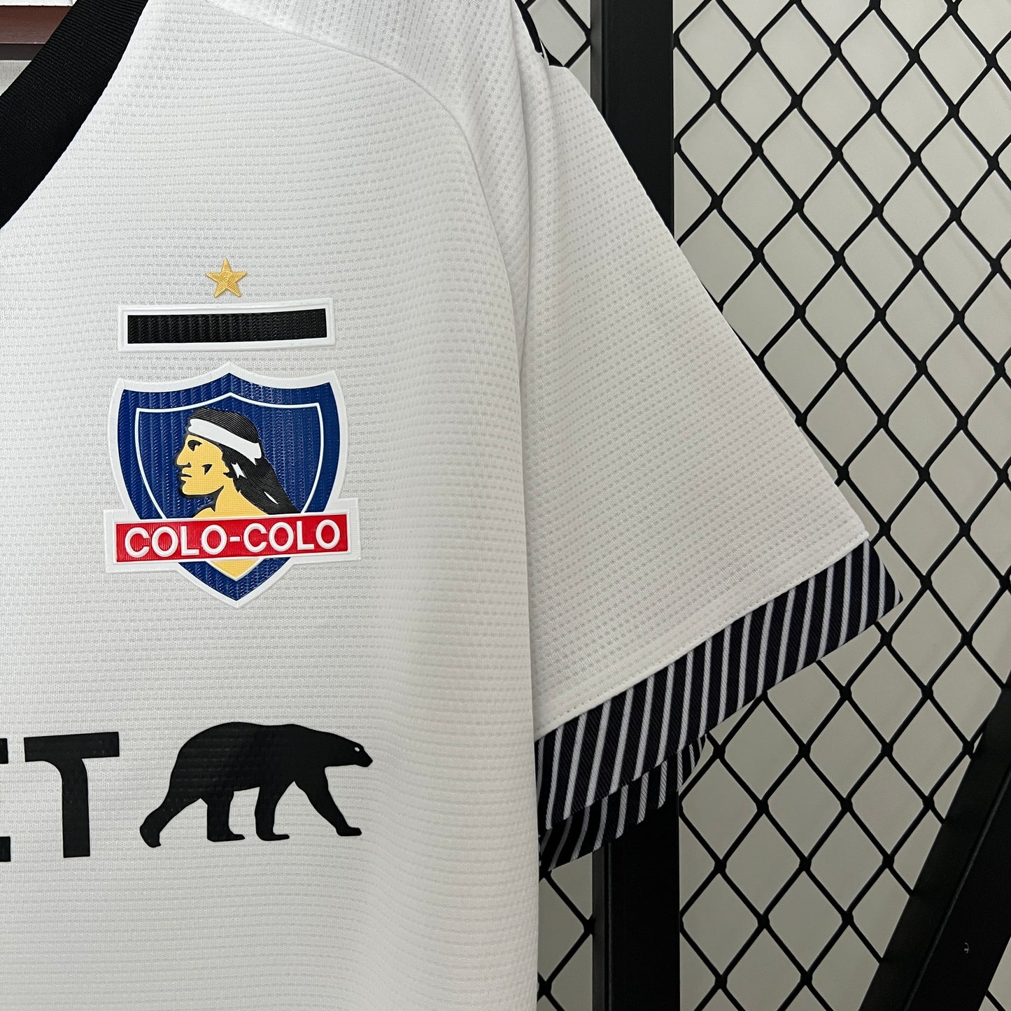 Colo Colo home jersey for women. Season 24/25