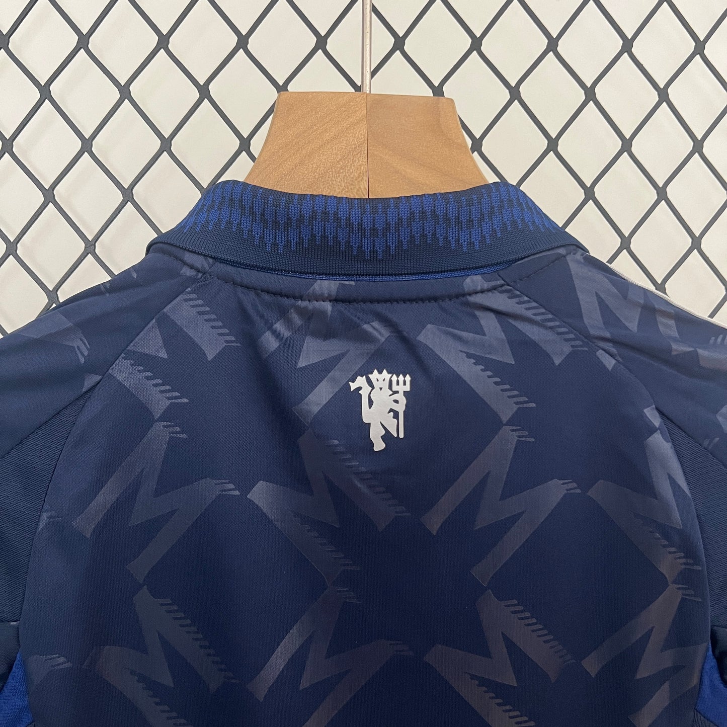 Manchester United away kids set. Season 24/25