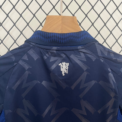 Manchester United away kids set. Season 24/25