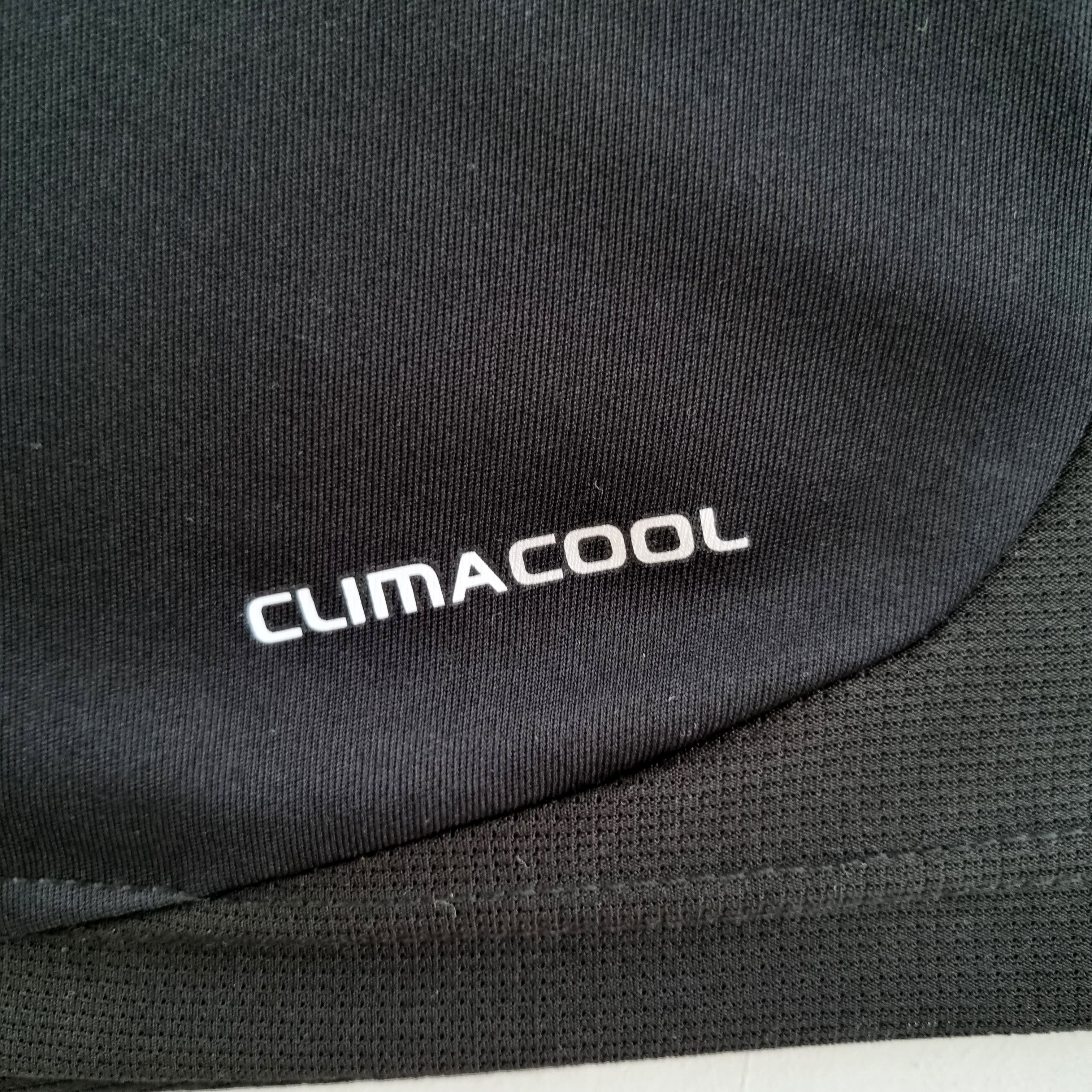 Real Madrid away jersey. Season 09/10