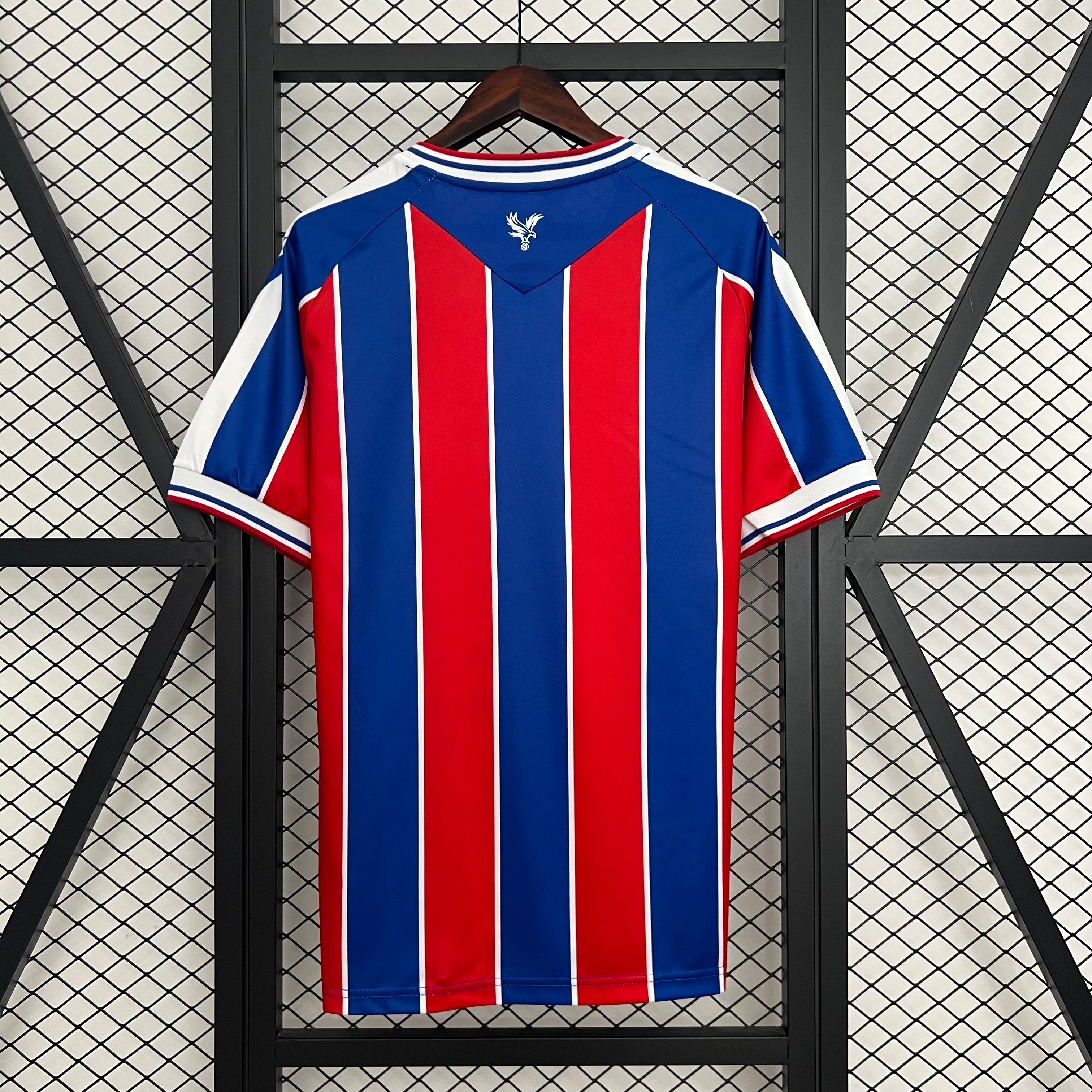 Crystal Palace home jersey. Season 25/26