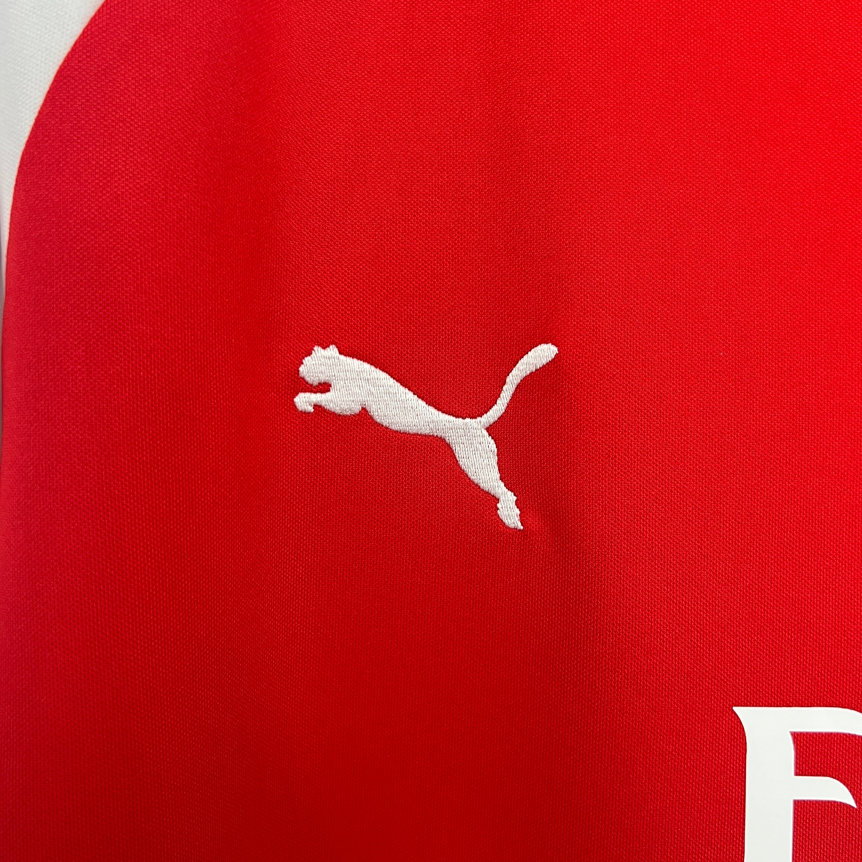 Arsenal home jersey. Season 14/15