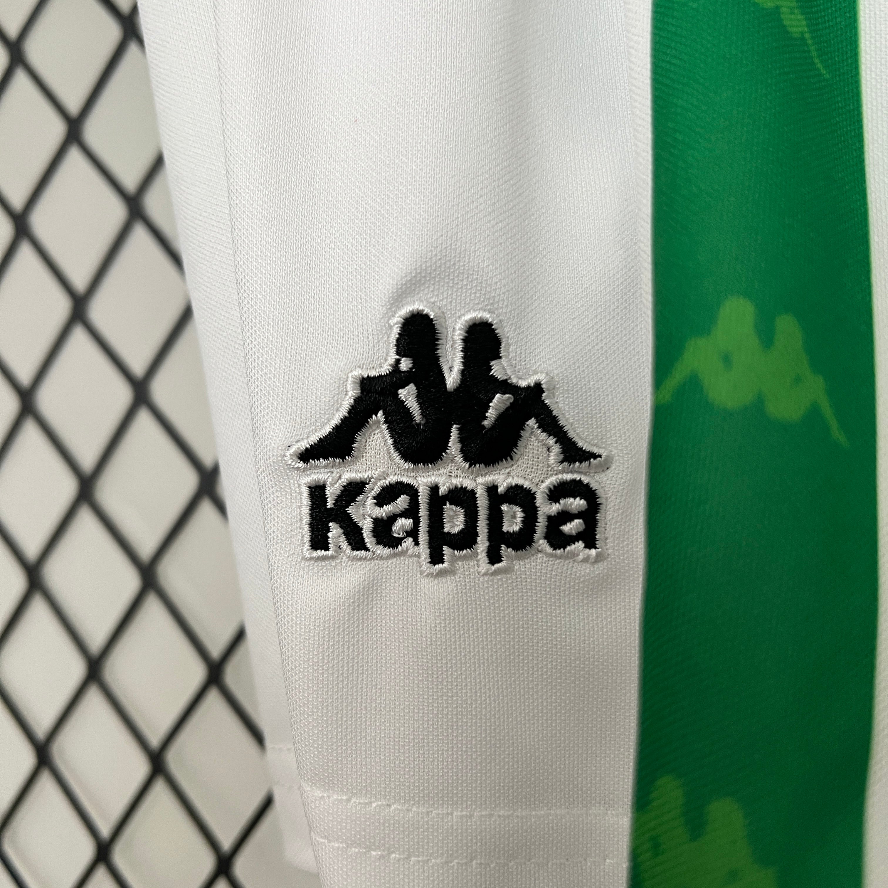 Real Betis home kids set. Season 95/96