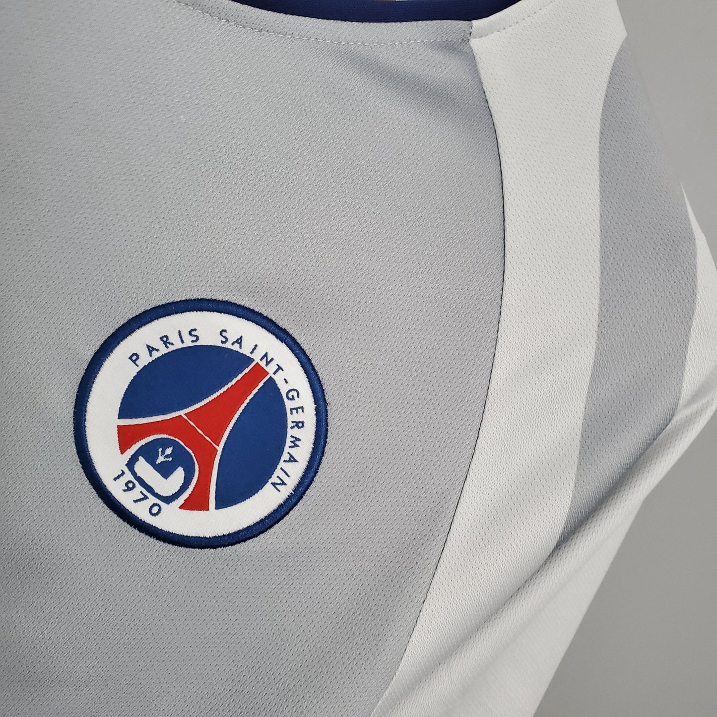 PSG away jersey. Season 01/02
