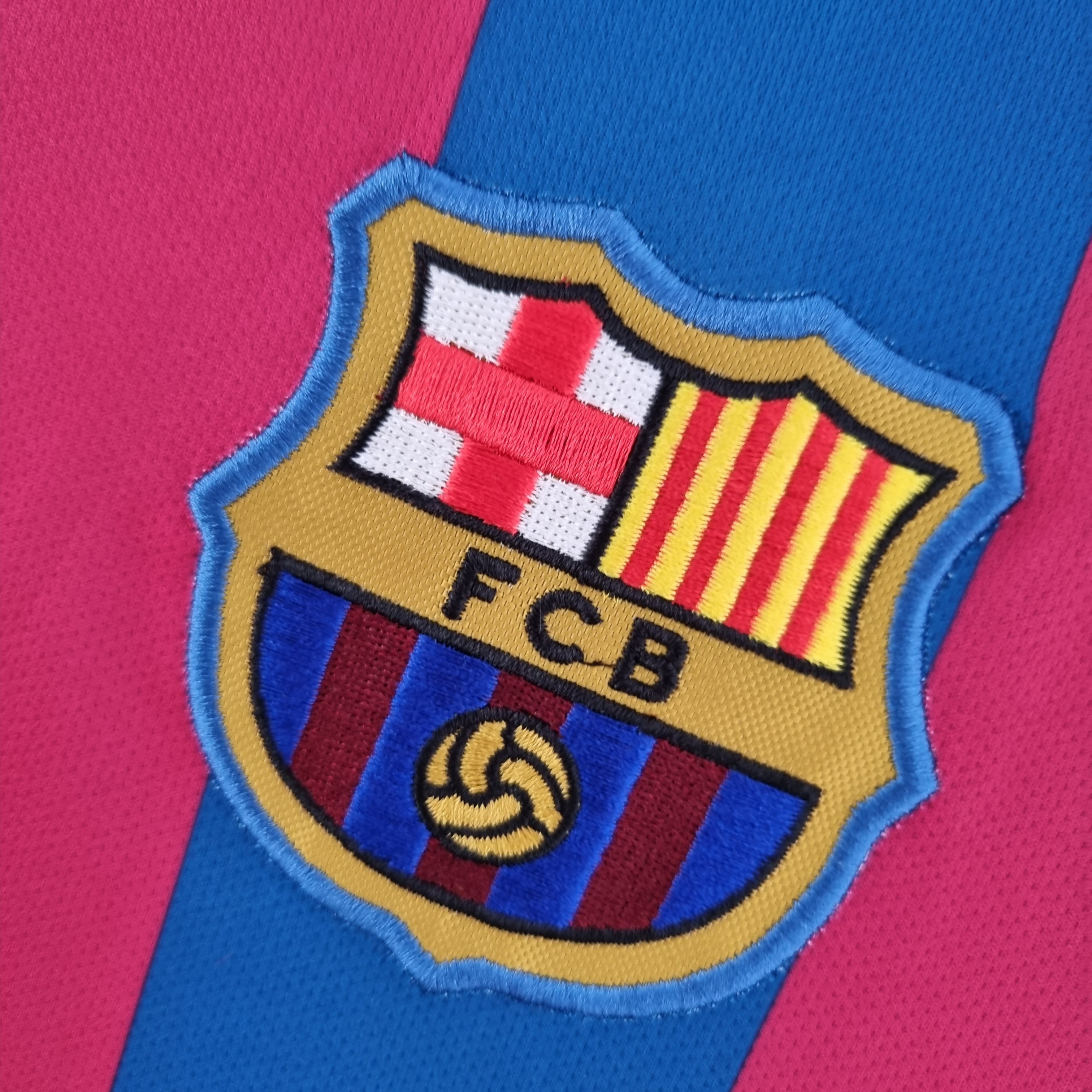 Barcelona longsleeve home jersey. Season 05/06