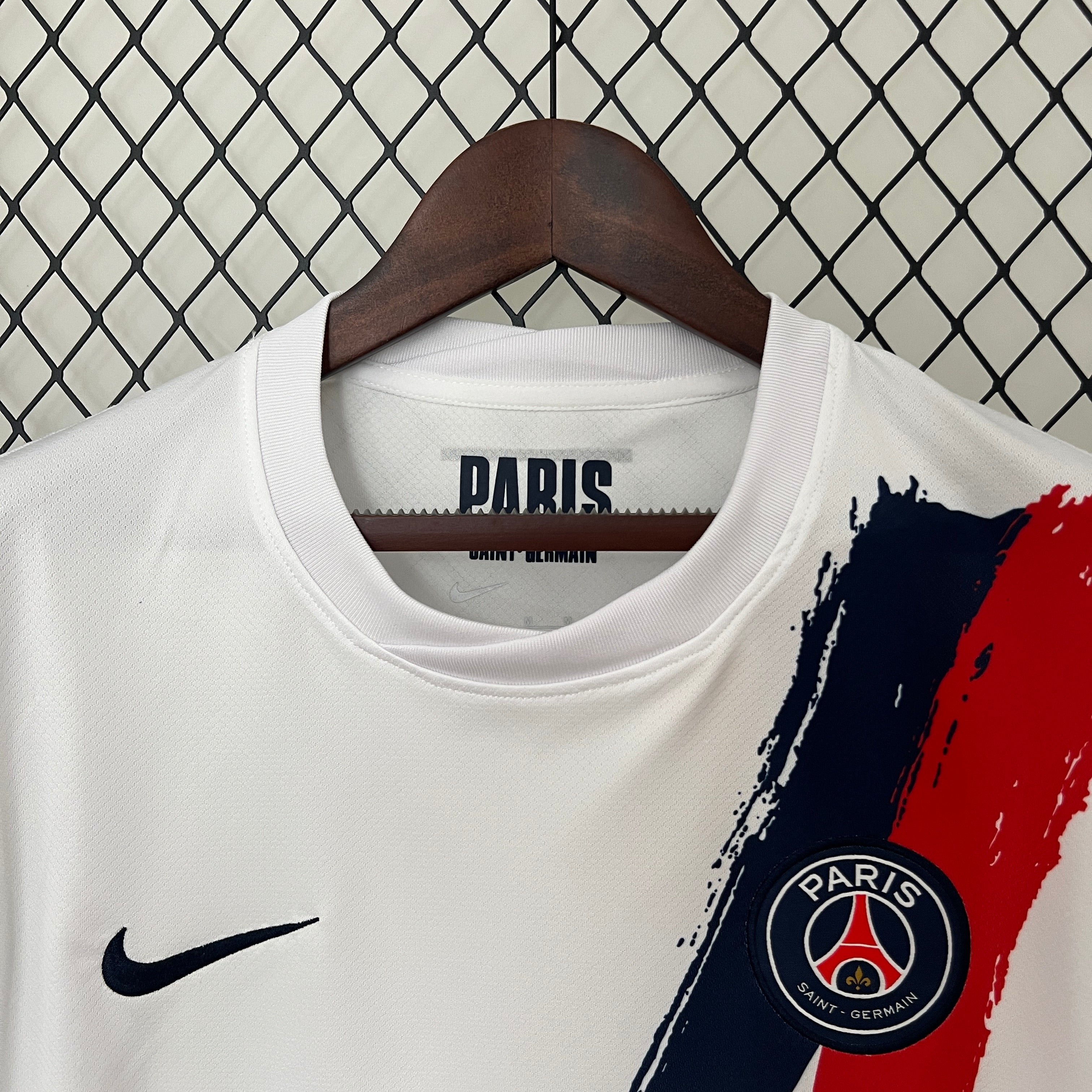 PSG away jersey. Season 24/25