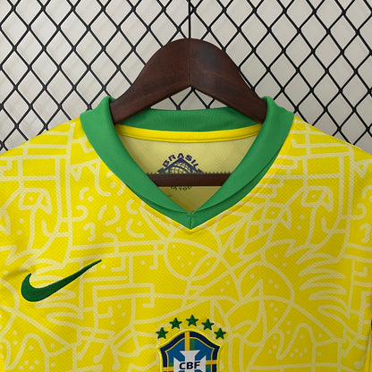 Brazil home jersey for women. Season 23/24