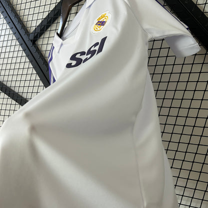 Real Madrid home jersey. Season 84/85