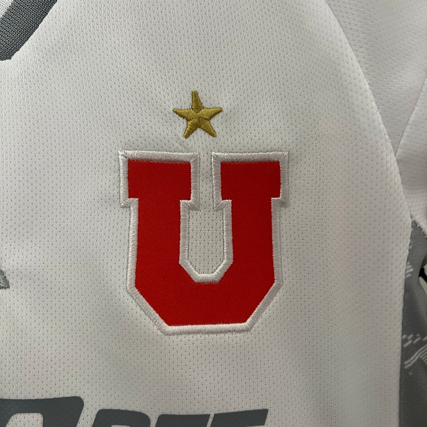 Universidad de Chile away kids set. Season 24/25