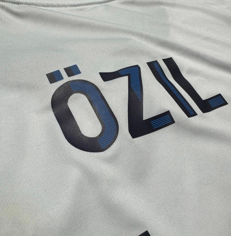 Real Madrid longsleeve home jersey. Season 12/13. Mesut Ozil.