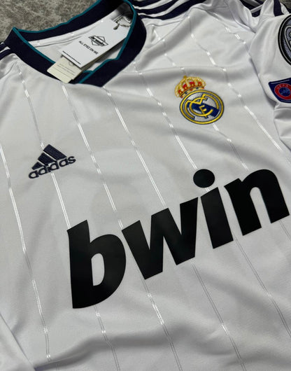 Real Madrid longsleeve home jersey. Season 12/13. Mesut Ozil.