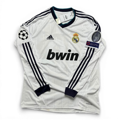 Real Madrid longsleeve home jersey. Season 12/13. Mesut Ozil.