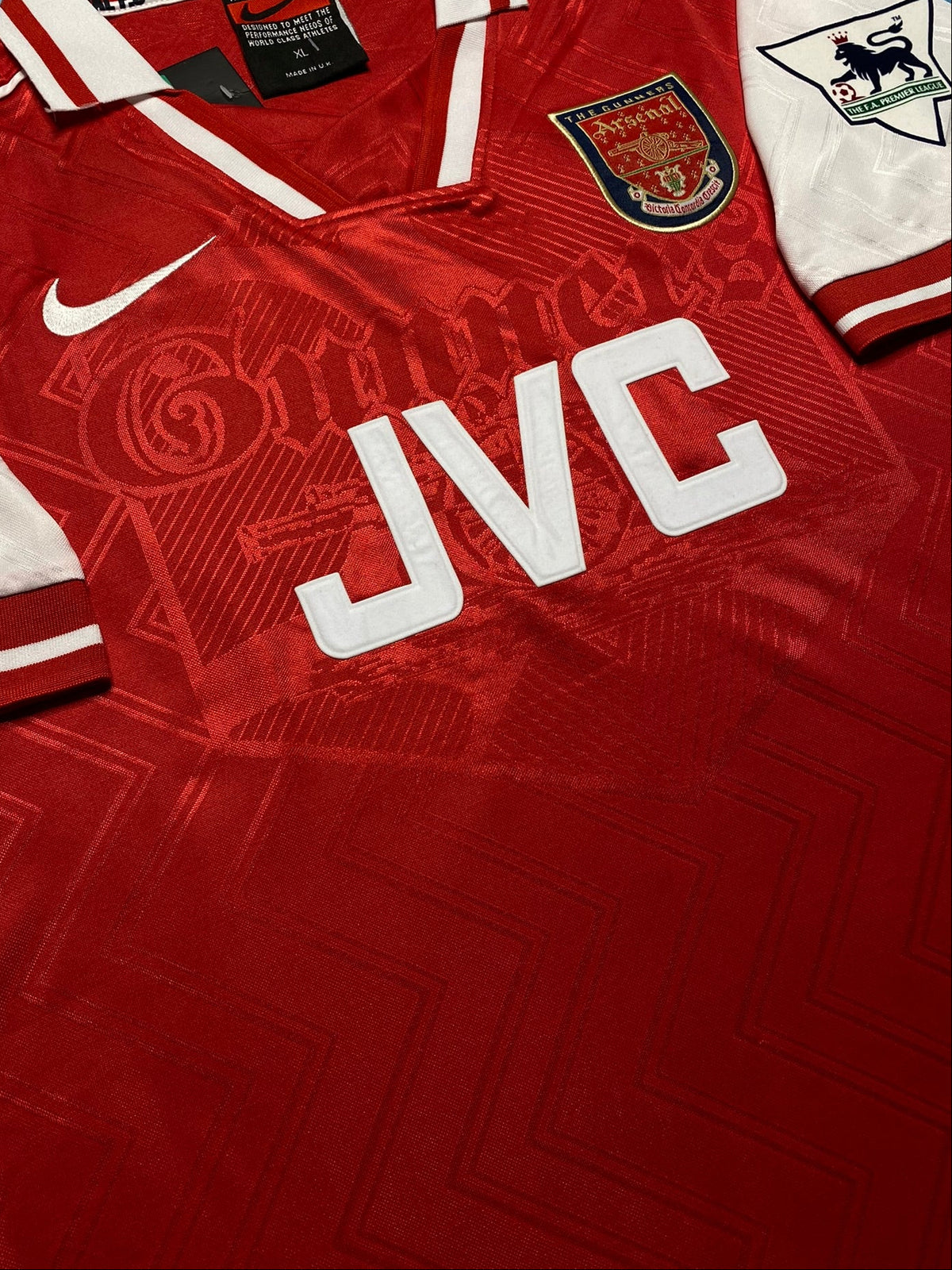 Arsenal home jersey. Season 96/97. Dennis Bergkamp