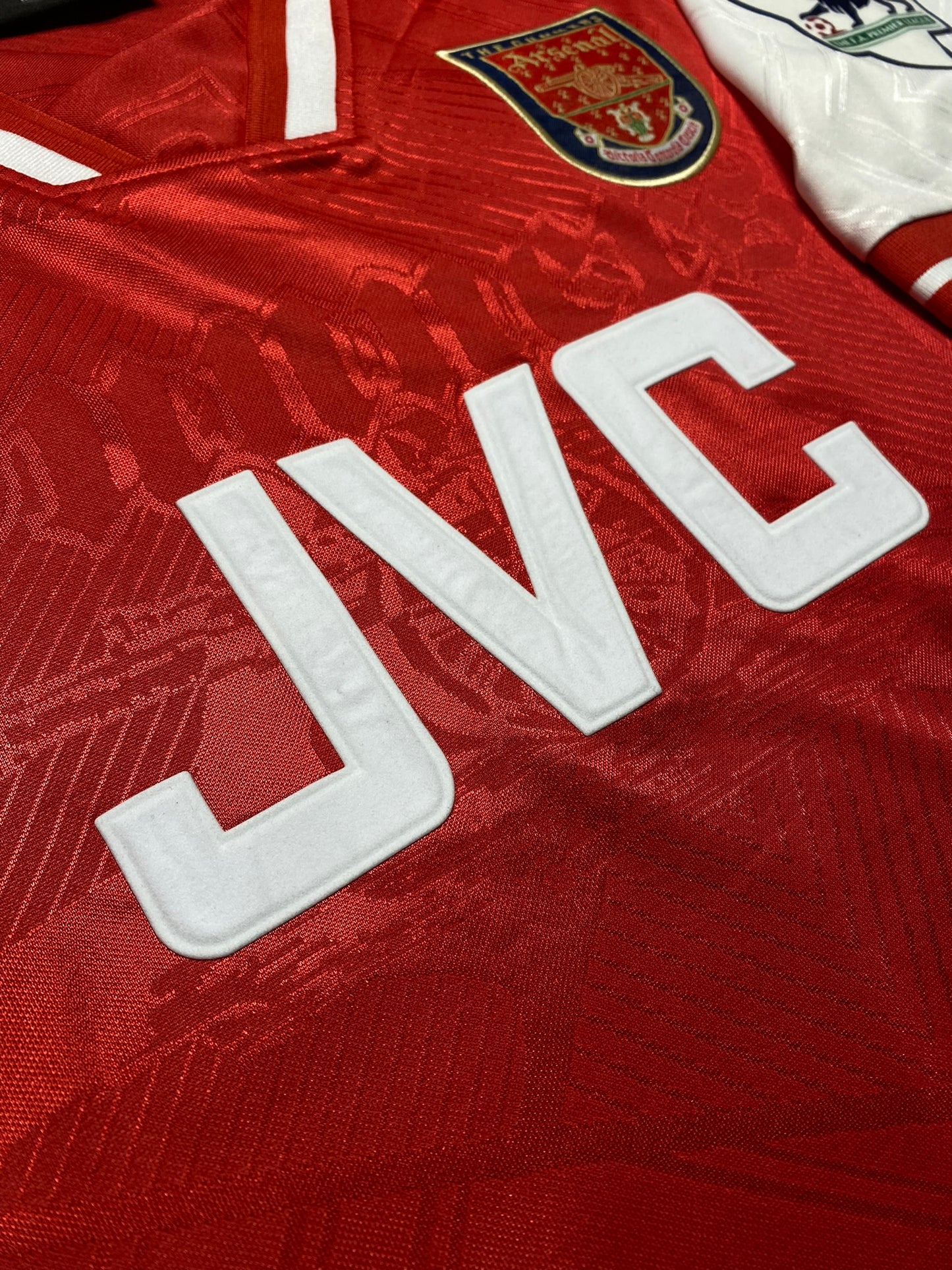 Arsenal home jersey. Season 96/97. Dennis Bergkamp