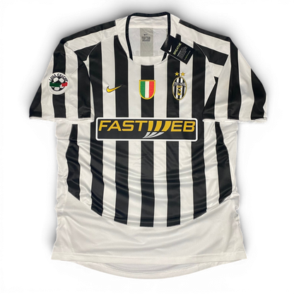 Juventus home jersey. Season 03/04. Pavel Nedved.