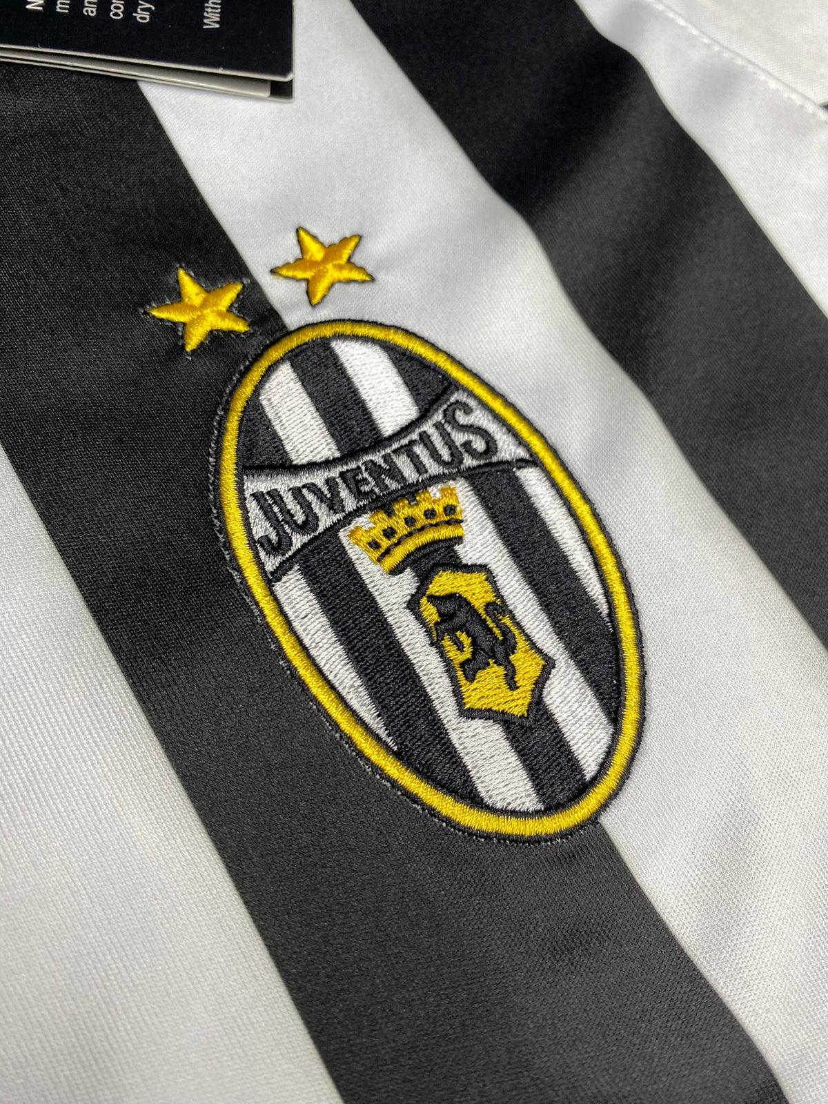 Juventus home jersey. Season 03/04. Pavel Nedved.