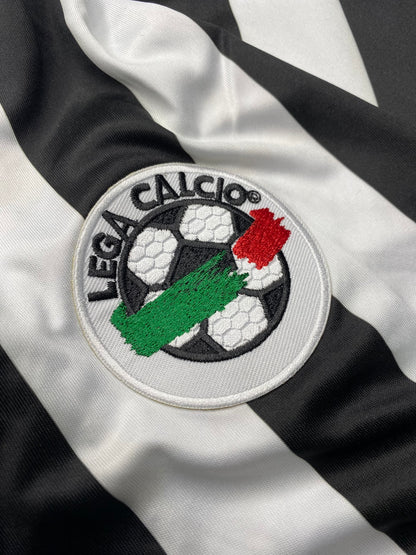 Juventus home jersey. Season 03/04. Pavel Nedved.