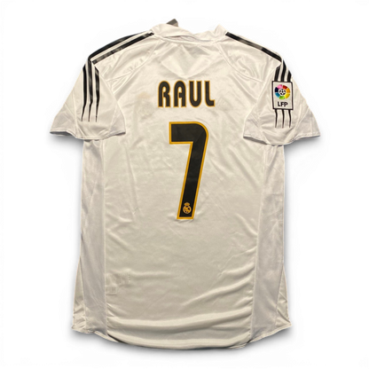 Real Madrid home jersey. Season 04/05. Raúl González Blanco.