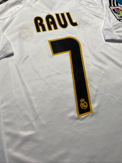 Real Madrid home jersey. Season 04/05. Raúl González Blanco.