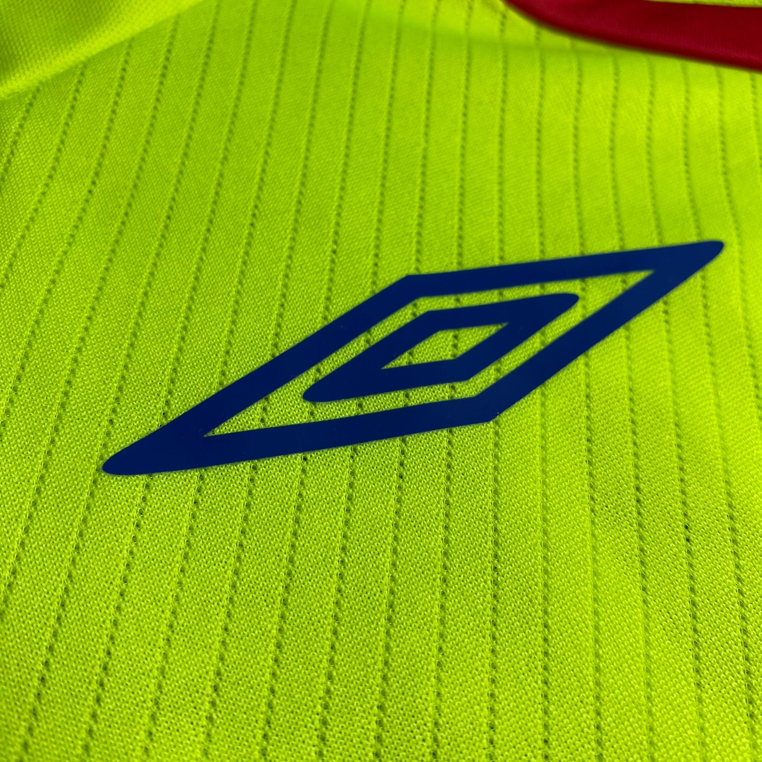 Olimpique Lyon third jersey. Season 08/09. Juninho Pernambucano