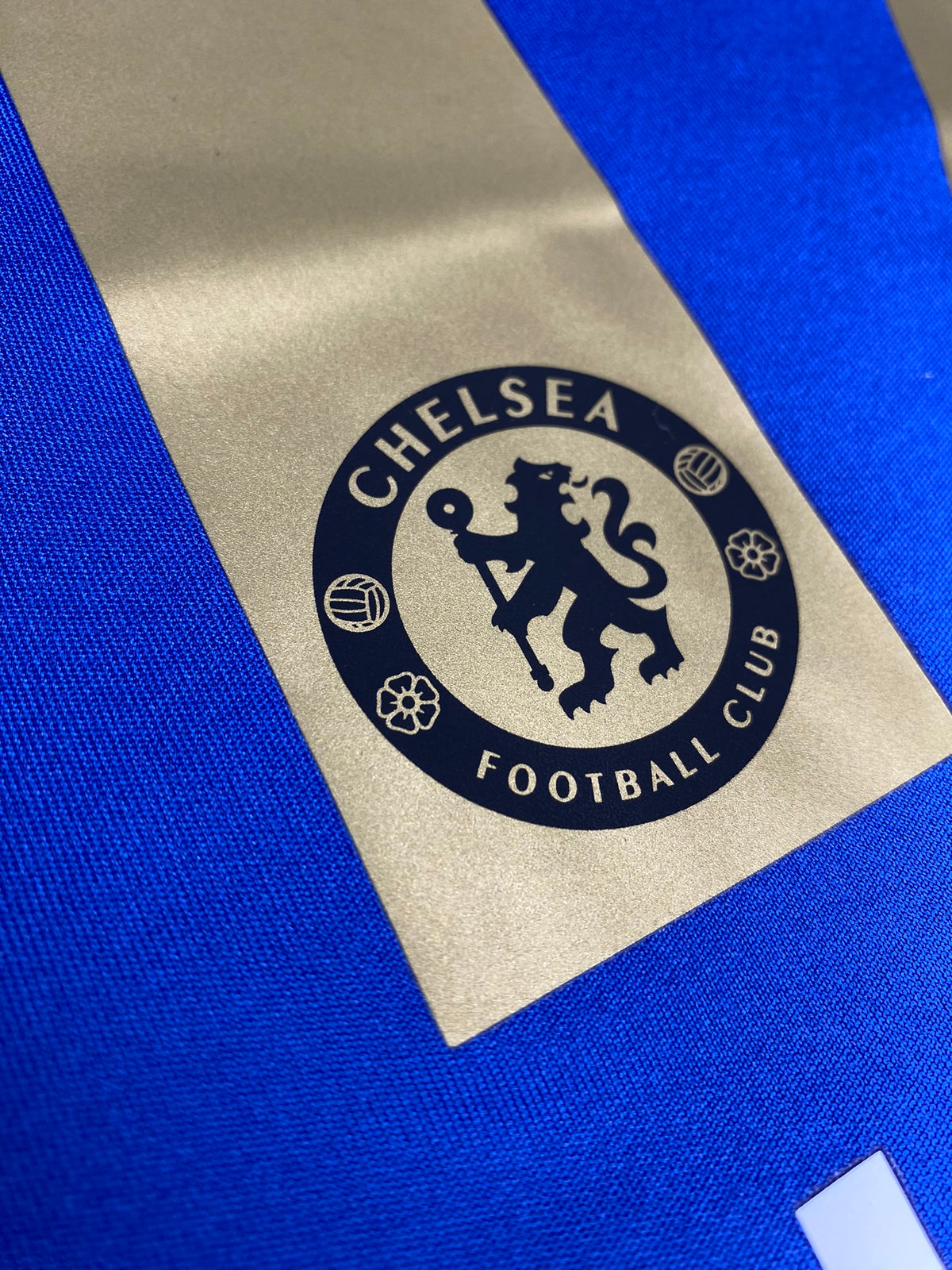 Chelsea home jersey for the 2013 Europa League final. Eden Hazard.