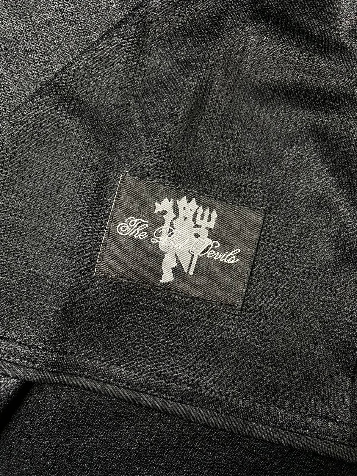 Manchester United longsleeve away jersey. Season 07/08. Wayne Rooney.