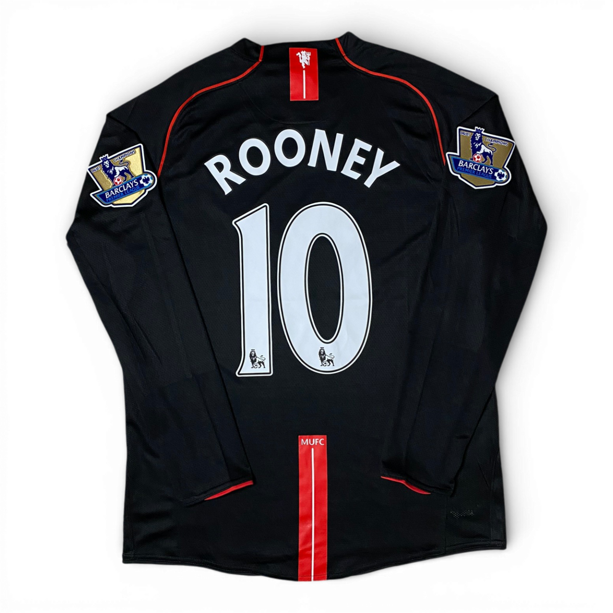 Manchester United longsleeve away jersey. Season 07/08. Wayne Rooney.