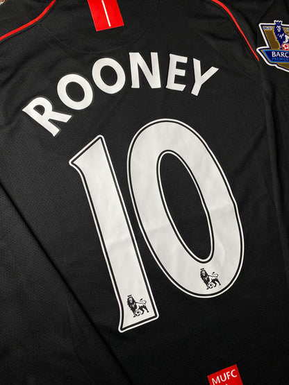 Manchester United longsleeve away jersey. Season 07/08. Wayne Rooney.